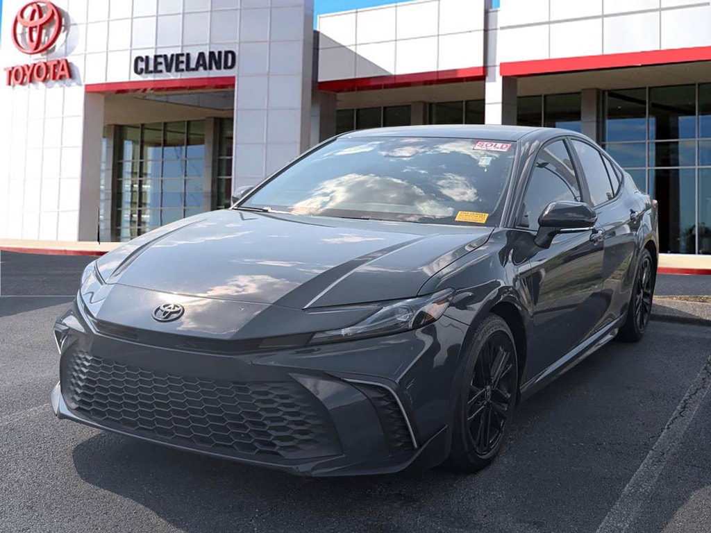 Used 2025 Toyota Camry SE Sedan