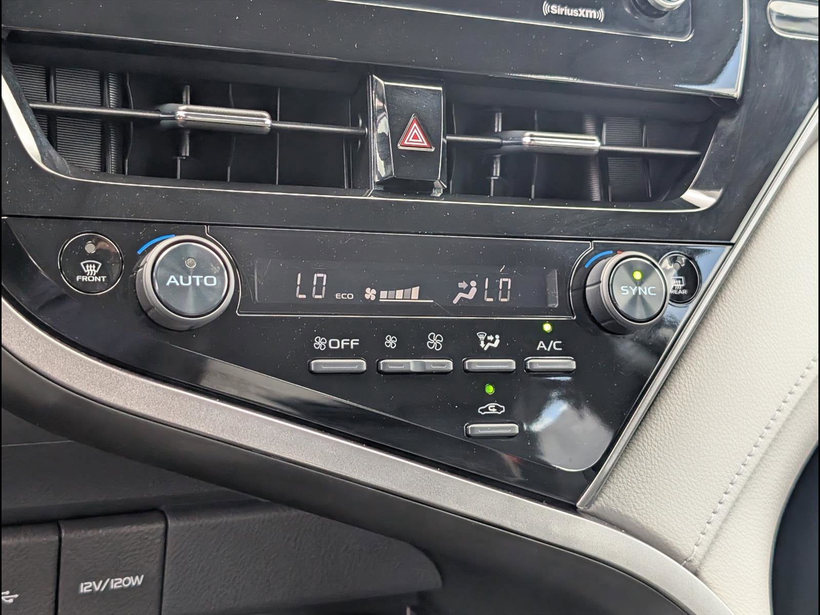 2023 Toyota Camry LE - Photo 13