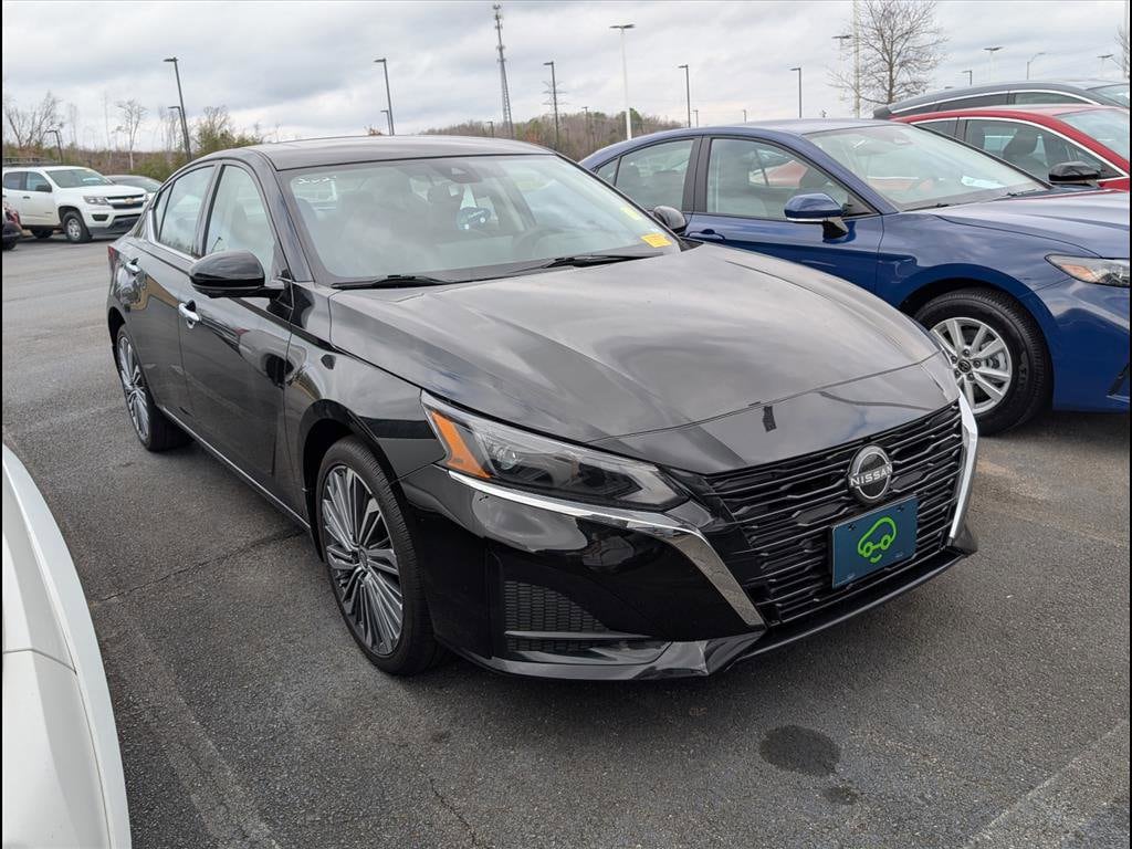 2025 Nissan Altima SL