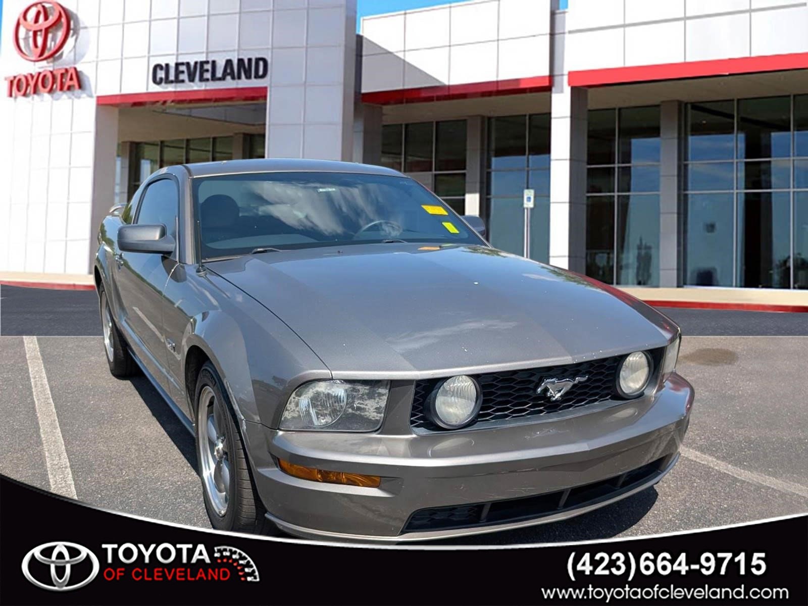 2005 Ford Mustang GT Deluxe's photo