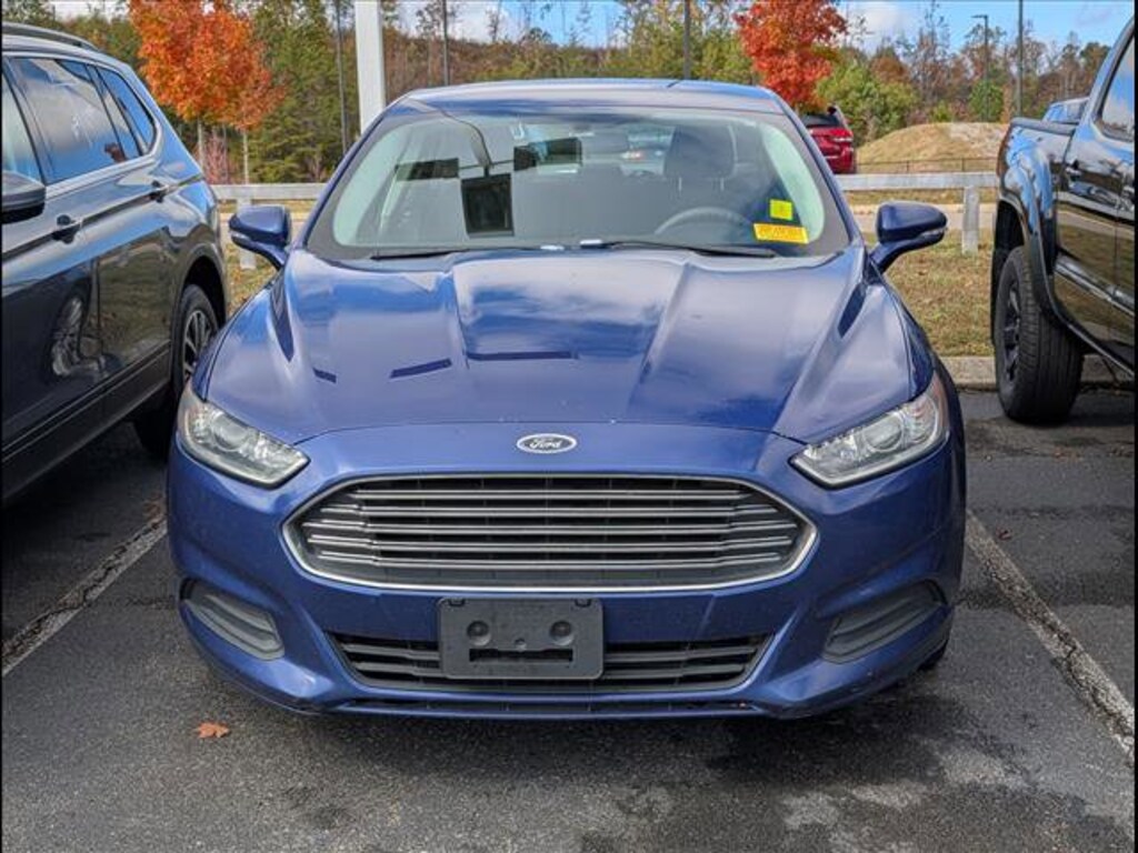 Used 2016 Ford Fusion Hybrid SE Sedan