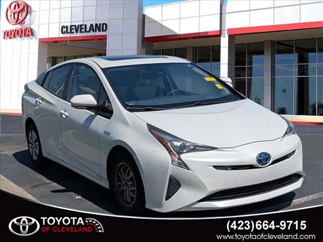 Pre-Owned 2016 Toyota Prius Four