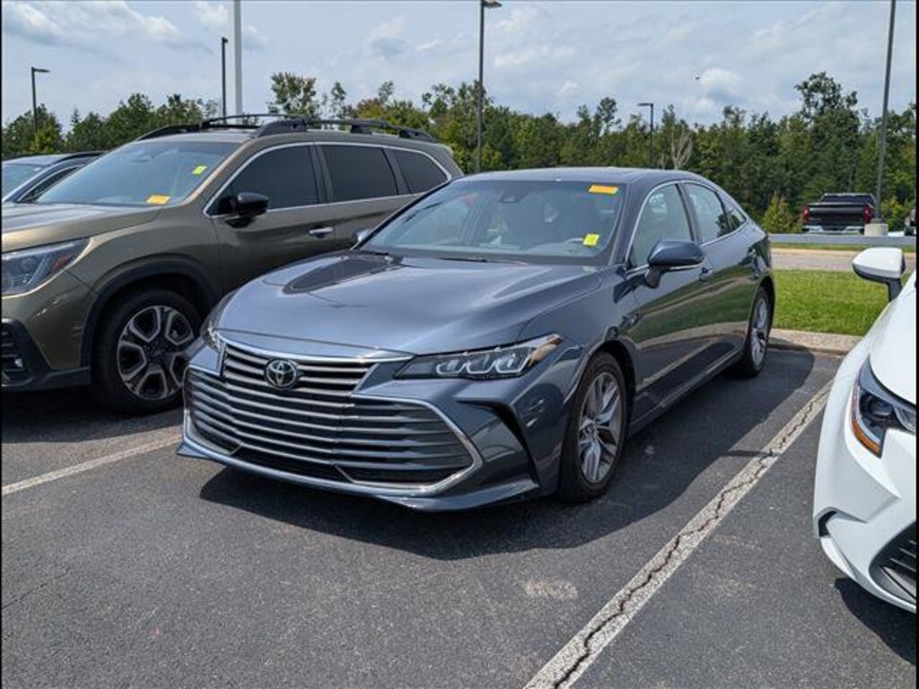 Used 2020 Toyota Avalon XLE Sedan