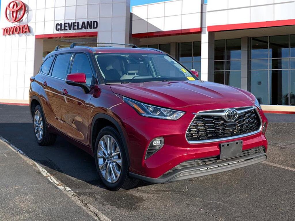 Used 2022 Toyota Highlander Limited SUV