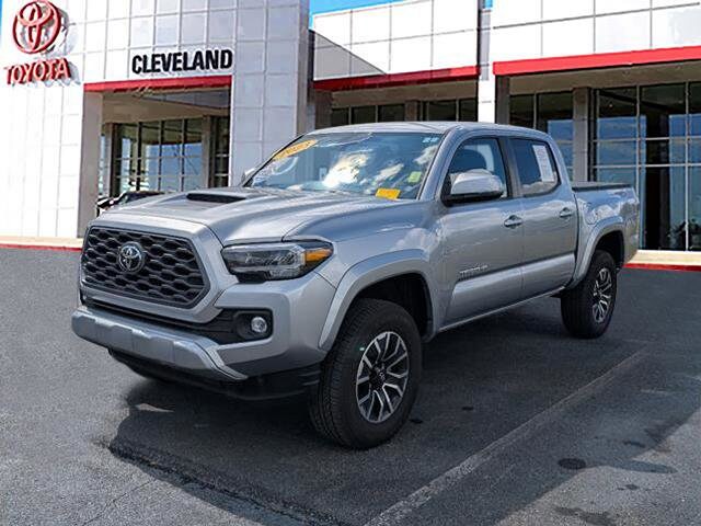 2023 Toyota Tacoma TRD Sport V6 photo 3