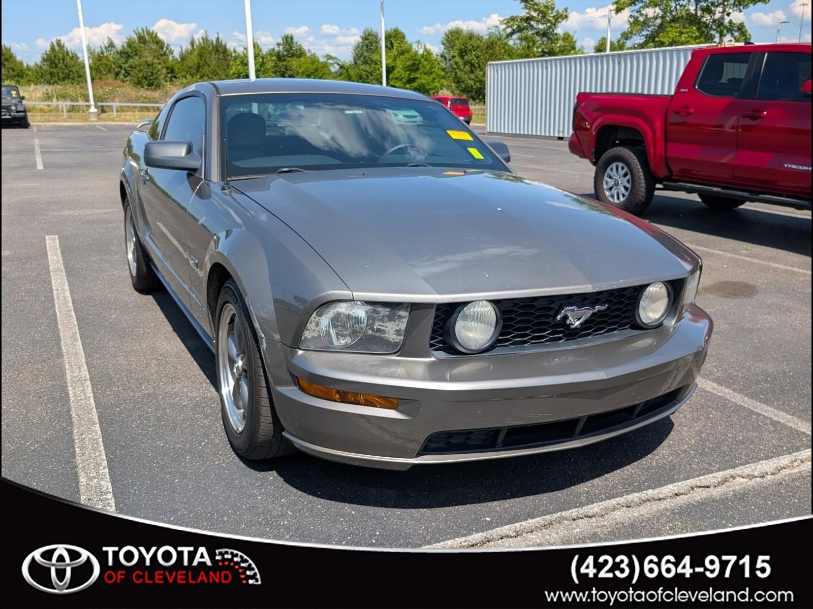 2005 Ford Mustang GT Deluxe's photo