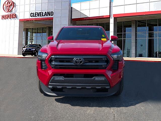 2025 Toyota Tacoma SR5 photo 3