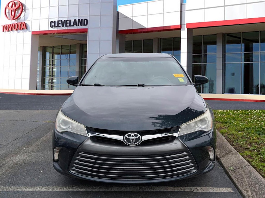Used 2017 Toyota Camry LE Sedan