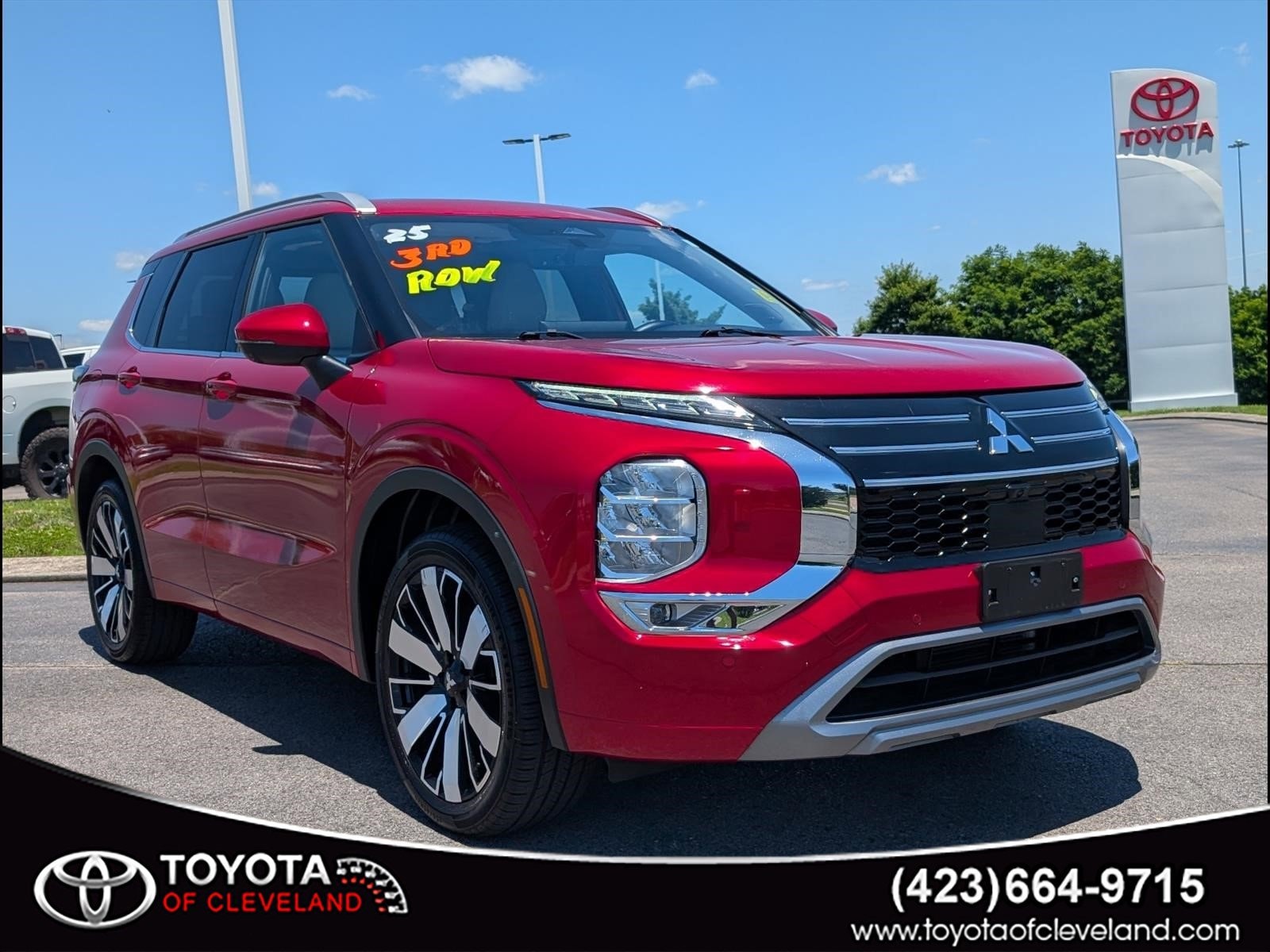 2025 Mitsubishi Outlander SEL S-AWC's photo