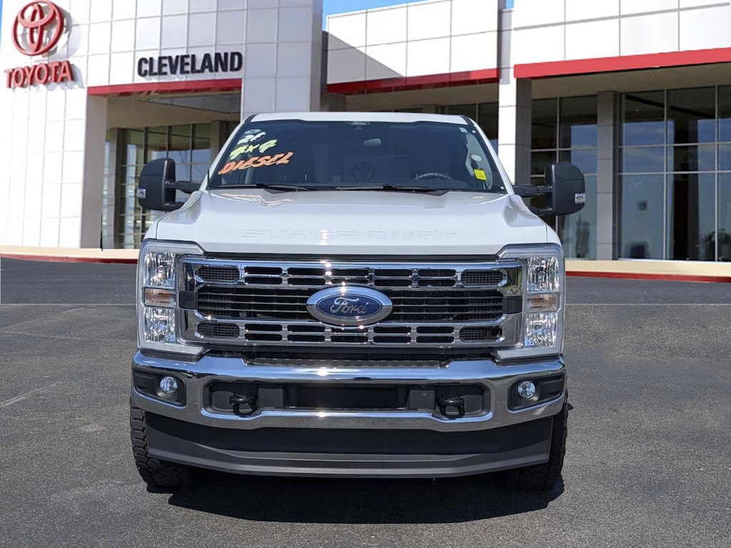 Used 2026 Ford F-250 XLT Truck Crew Cab