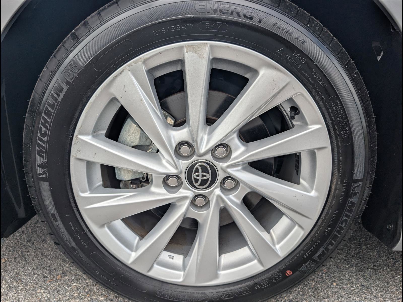 2023 Toyota Camry LE - Photo 18