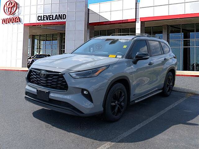 2024 Toyota Highlander Hybrid XLE photo 4
