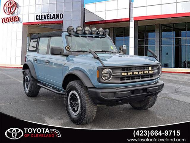 2023 Ford Bronco 4-Door Base's photo