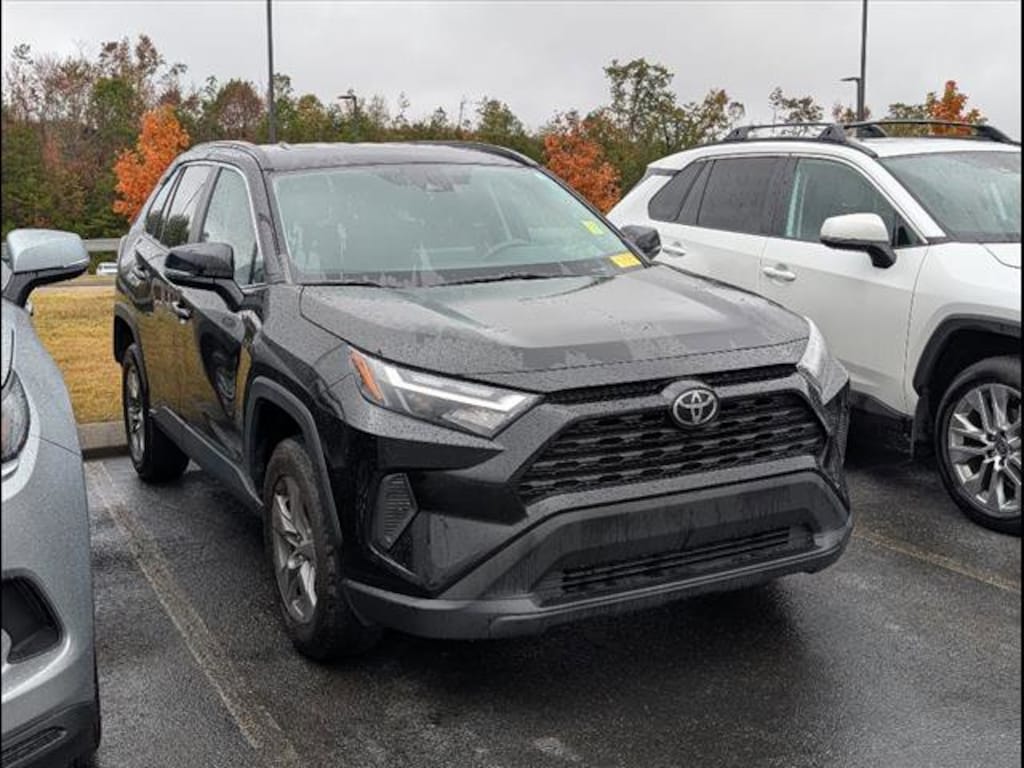 Used 2024 Toyota RAV4 XLE SUV