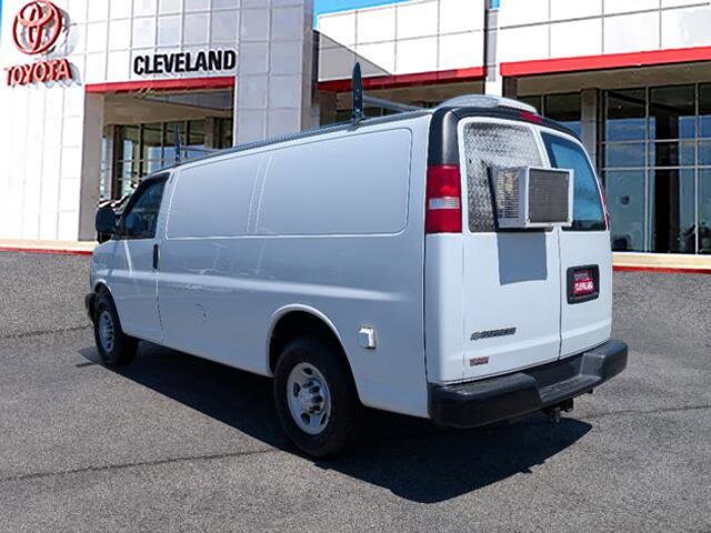 2017 Chevrolet Express 2500 Cargo Van photo 4