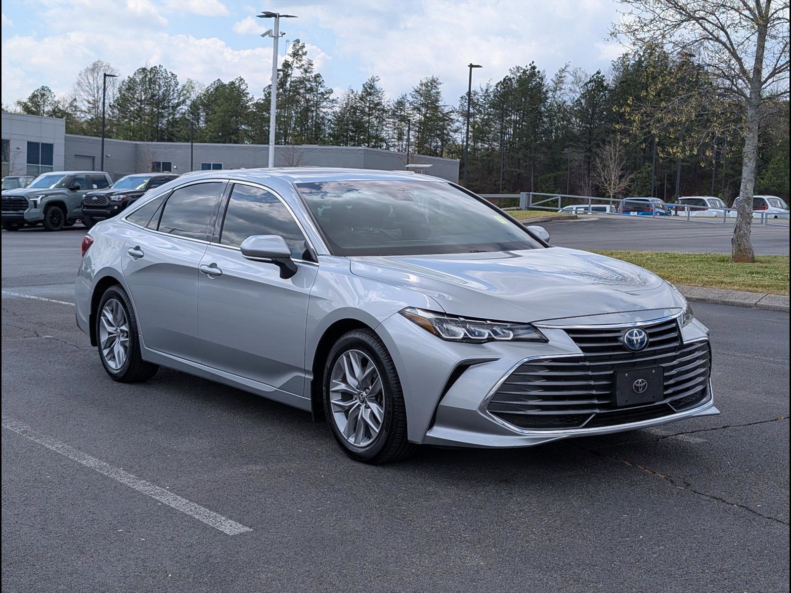 2022 Toyota Avalon XLE
