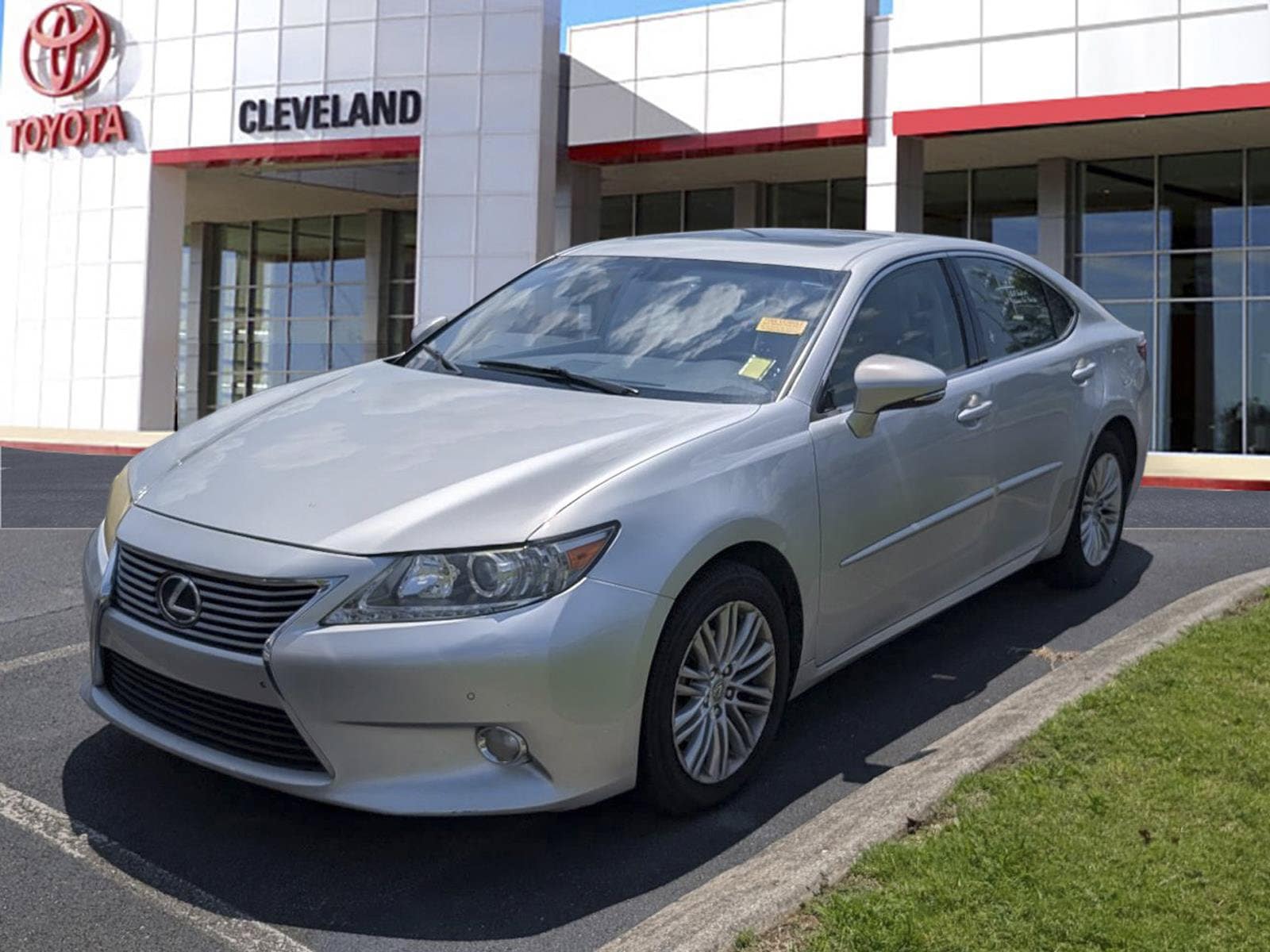 Used 2013 Lexus ES 350 with VIN JTHBK1GG2D2020898 for sale in Mcdonald, TN