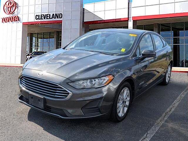 2019 Ford Fusion Hybrid SE photo 3