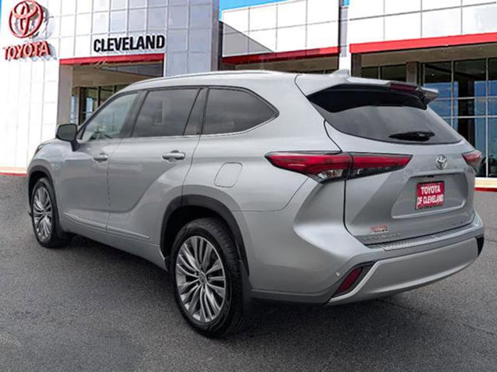 Used 2021 Toyota Highlander Platinum SUV