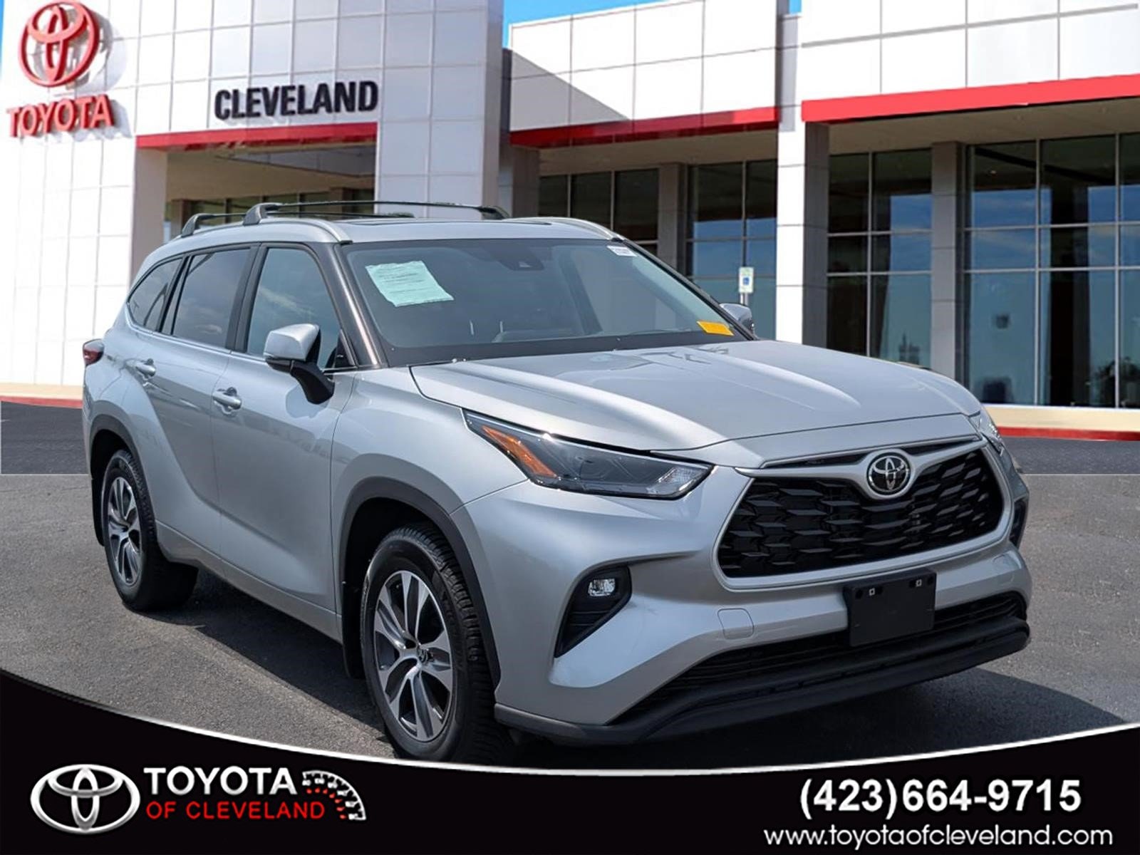Pre-Owned 2023 Toyota Highlander XLE
