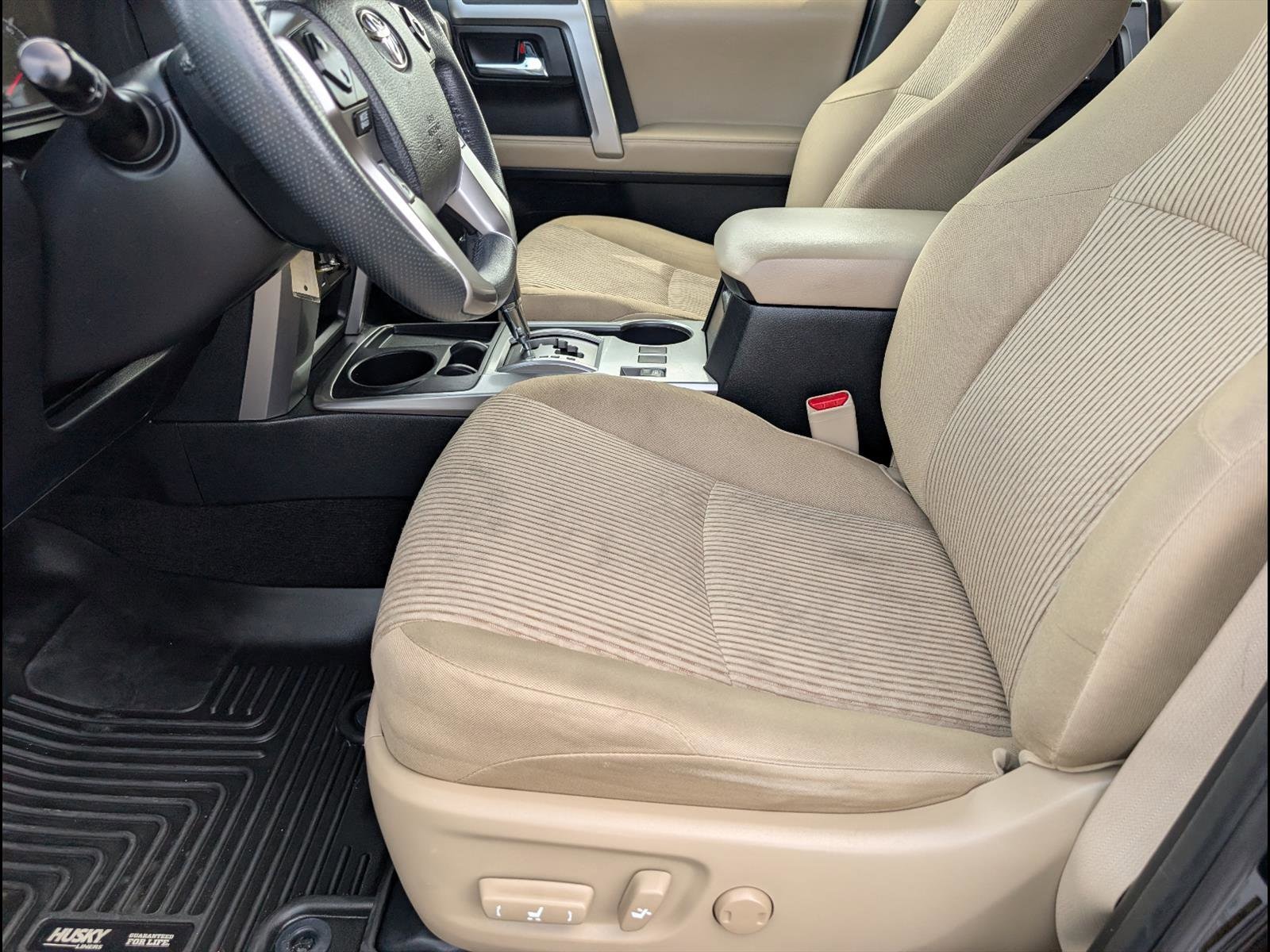 2021 Toyota 4Runner SR5 - Photo 9