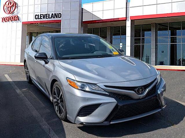 2020 Toyota Camry XSE V6 photo 2