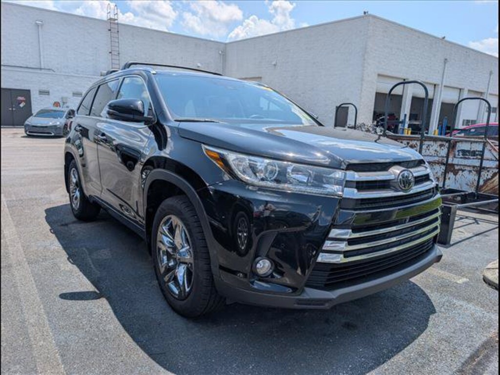 Used 2018 Toyota Highlander Limited Platinum SUV