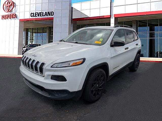 2017 Jeep Cherokee Sport photo 4