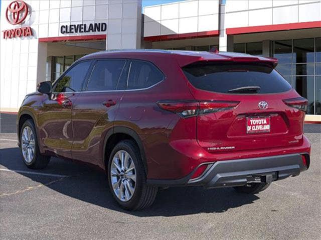 2023 Toyota Highlander Limited - Photo 7