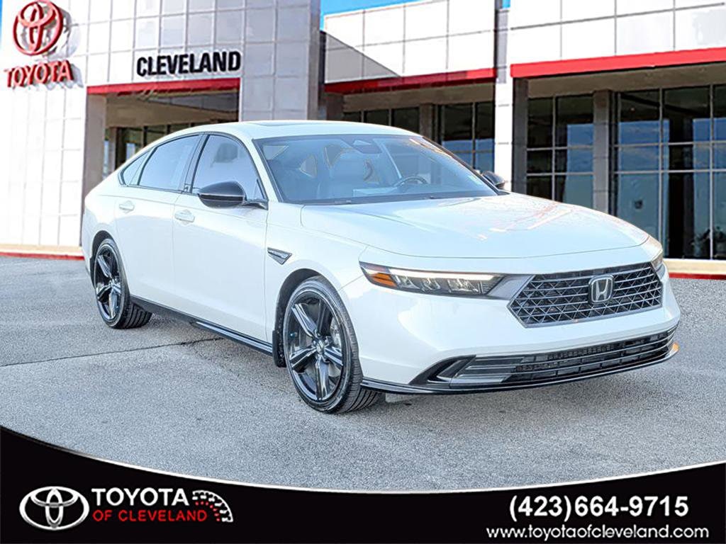 2023 Honda Accord Hybrid Sport-L's photo