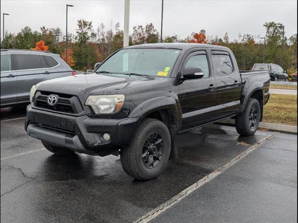 Used 2015 Toyota Tacoma Base V6 Truck Double Cab
