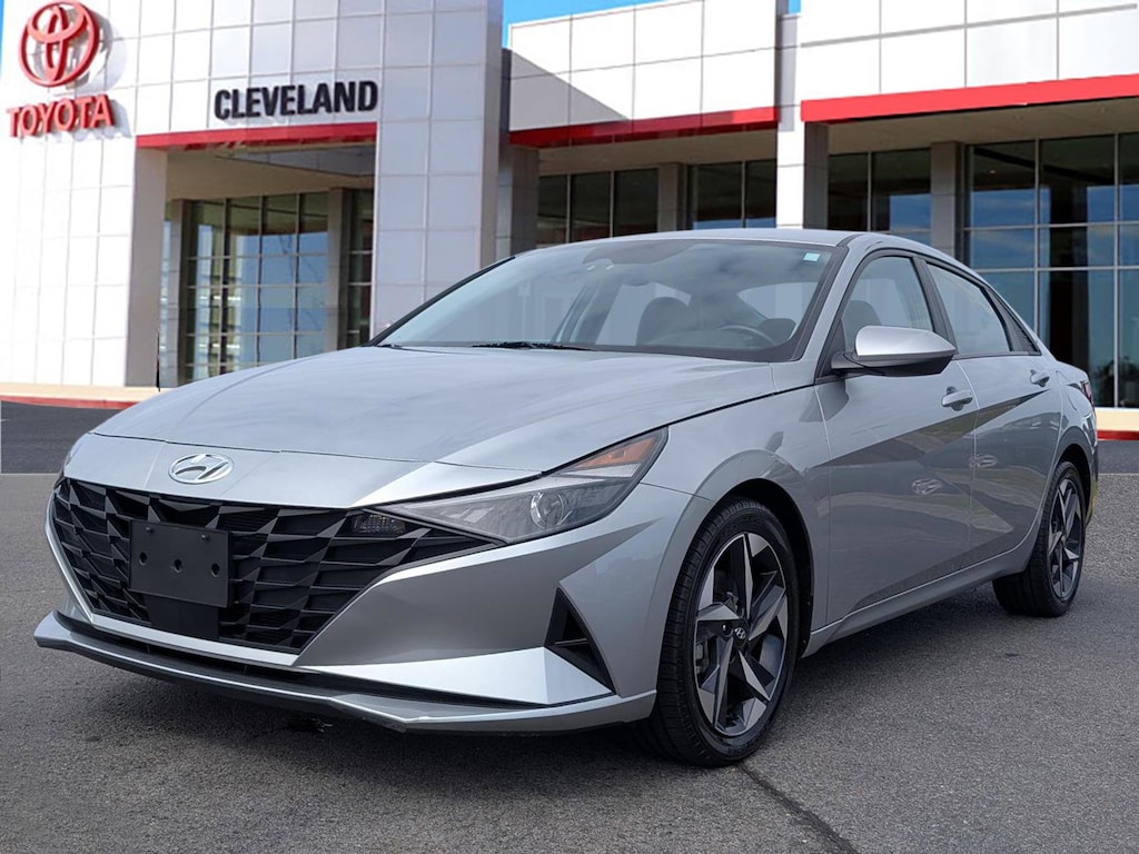 Used 2023 Hyundai Elantra SEL Sedan