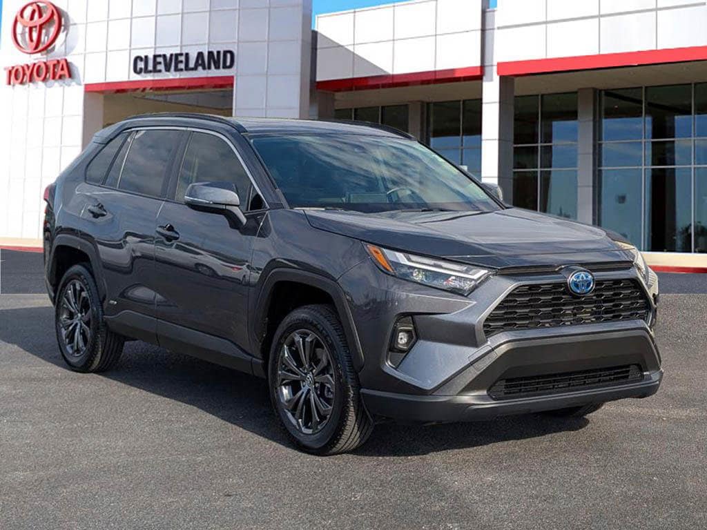 2024 Toyota RAV4 XLE Premium's photo