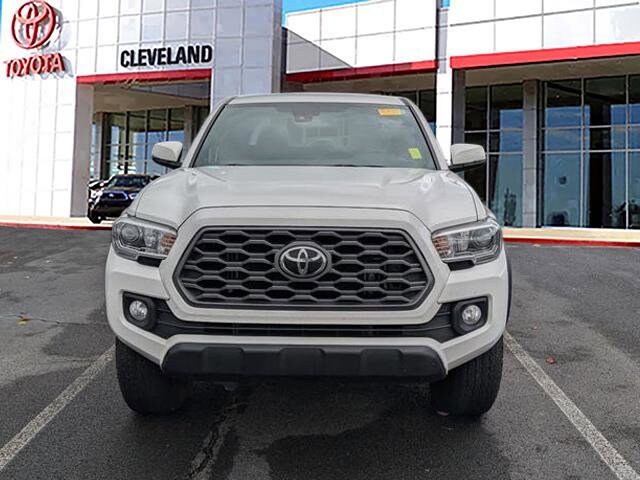 2023 Toyota Tacoma SR5 V6 photo 3