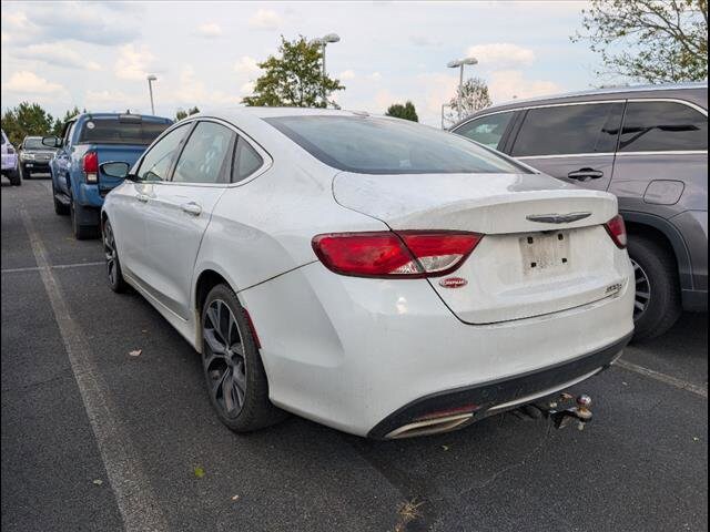 2015 Chrysler 200 C photo 3