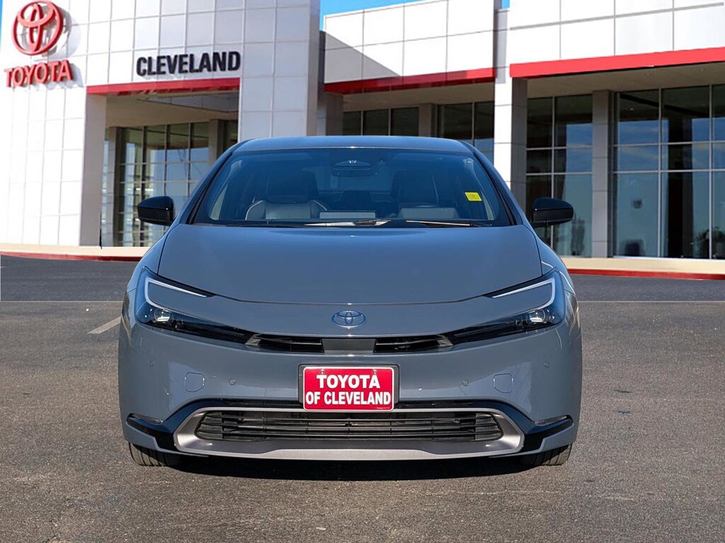 Used 2025 Toyota Prius XLE Hatchback