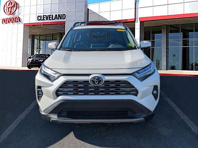 2022 Toyota RAV4 Limited photo 3
