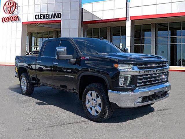 2023 Chevrolet Silverado 2500HD LTZ photo 2