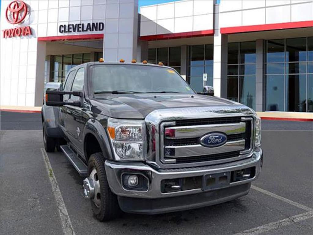 Used 2016 Ford F-350 Lariat Truck Crew Cab