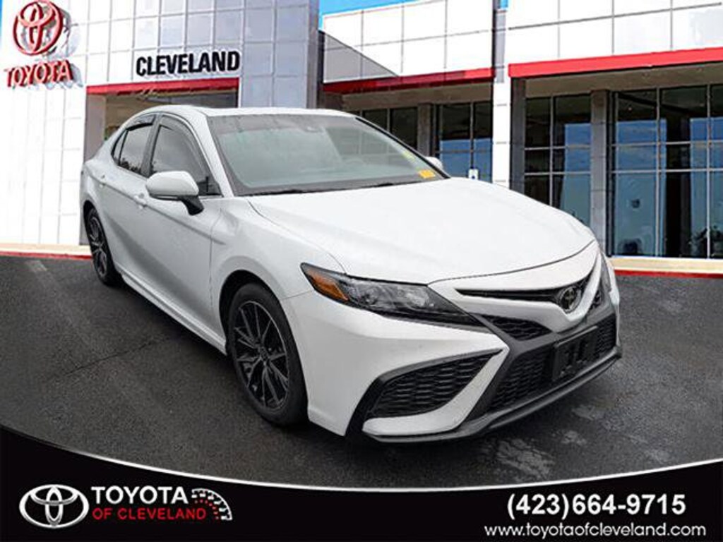 Used 2024 Toyota Camry SE Sedan