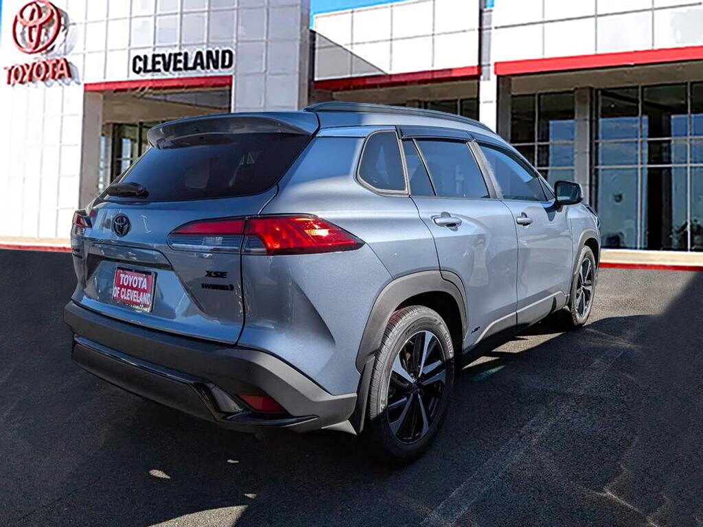2024 Toyota Corolla Cross Hybrid XSE photo 4