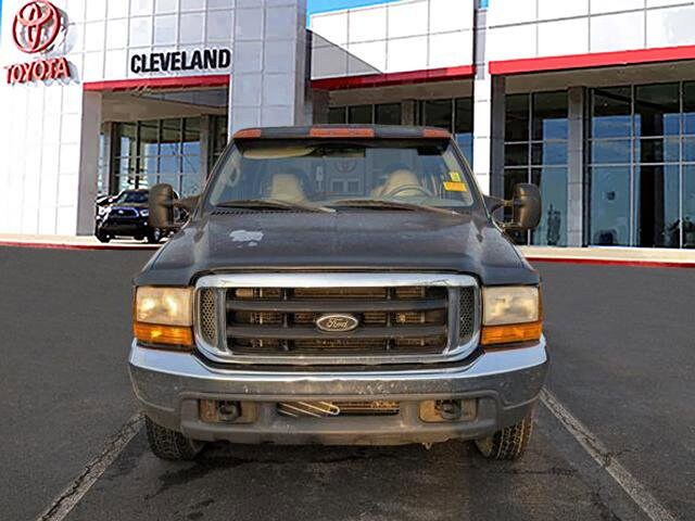 2000 Ford F-350 Lariat photo 2