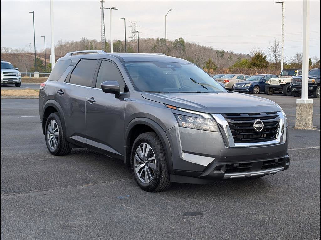2025 Nissan Pathfinder SL's photo