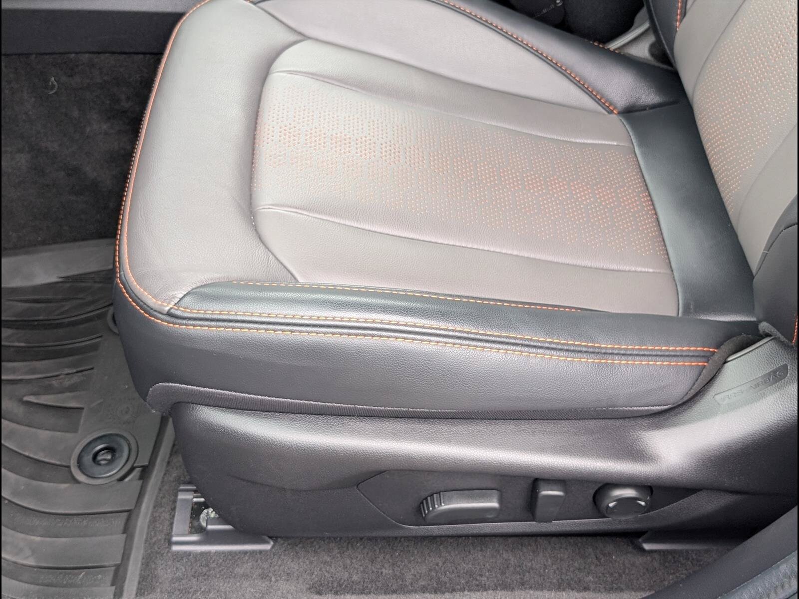 2025 Subaru Crosstrek Limited - Photo 10