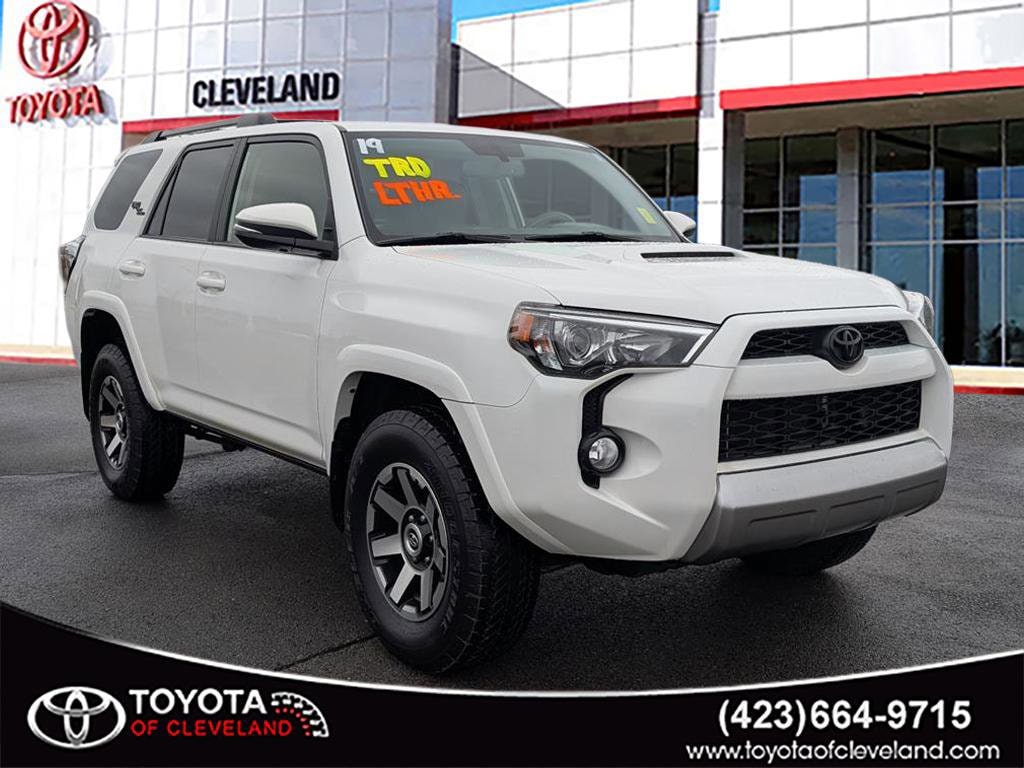 2019 Toyota 4Runner TRD Off-Road Premium's photo