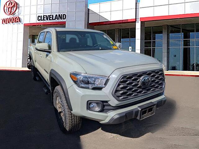 2022 Toyota Tacoma TRD Off-Road V6 photo 2