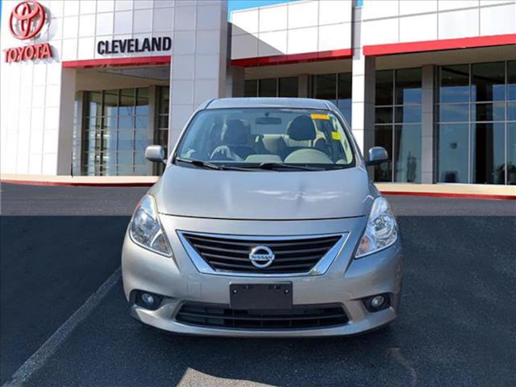 Used 2013 Nissan Versa 1.6 SL Sedan