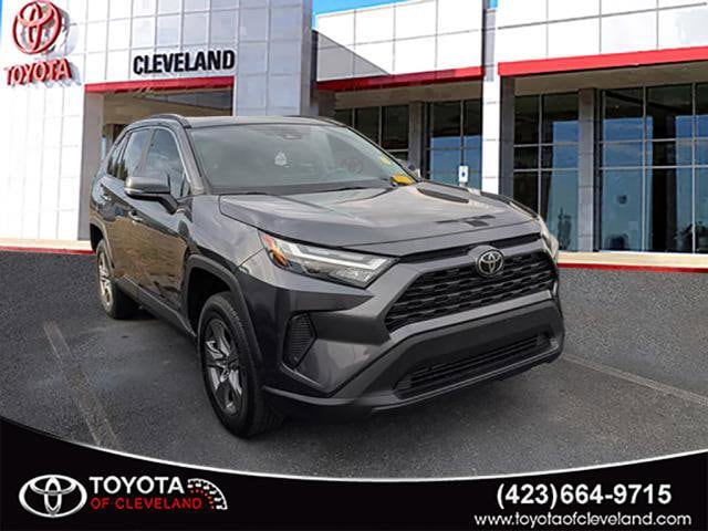 2023 Toyota RAV4 XLE's photo