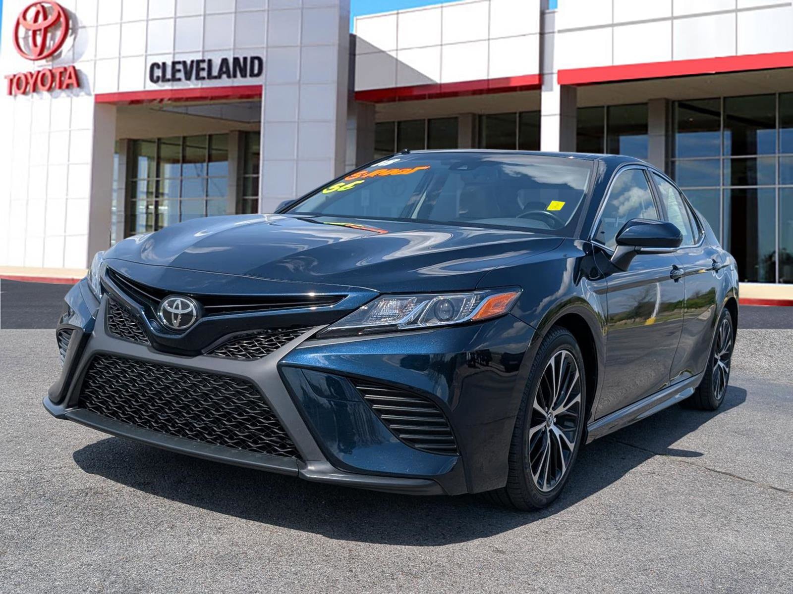 View vehicle photo 5