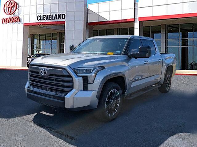 2023 Toyota Tundra Limited photo 2